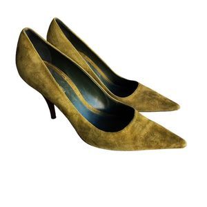 BCBGMAXAZRIA Pumps Chive Suede Uppers Chocolate Brown Suede Heels  US 8 1/2